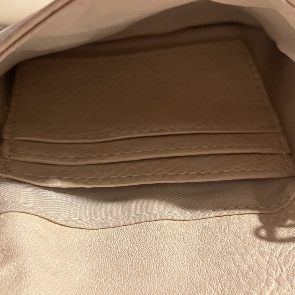 Faux Leather Cream purse with gold chain strap - Picture 6 of 6